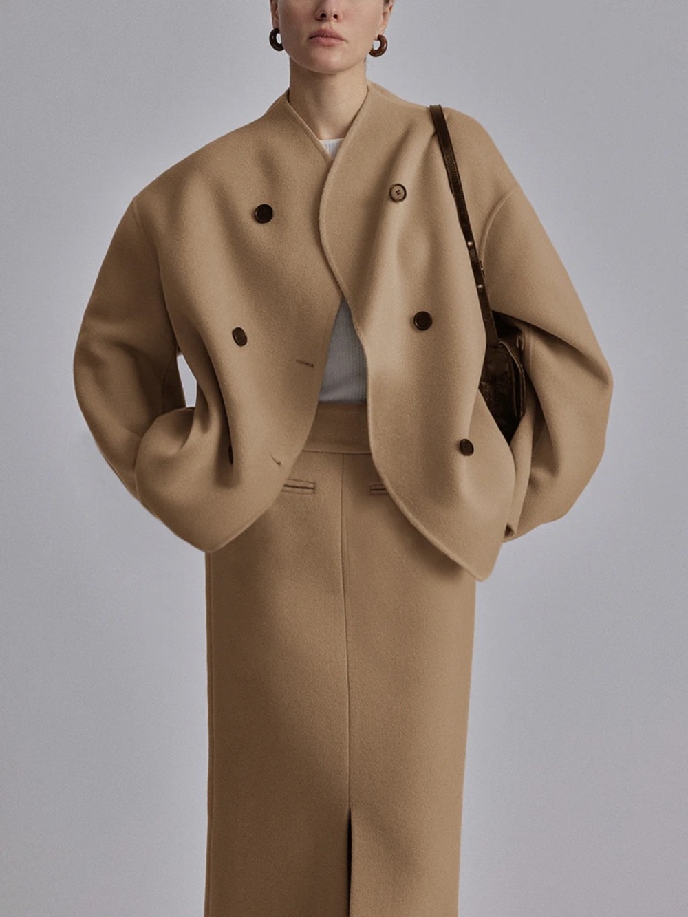Commense Oversized Button-Down Jacket in Brown - Size M